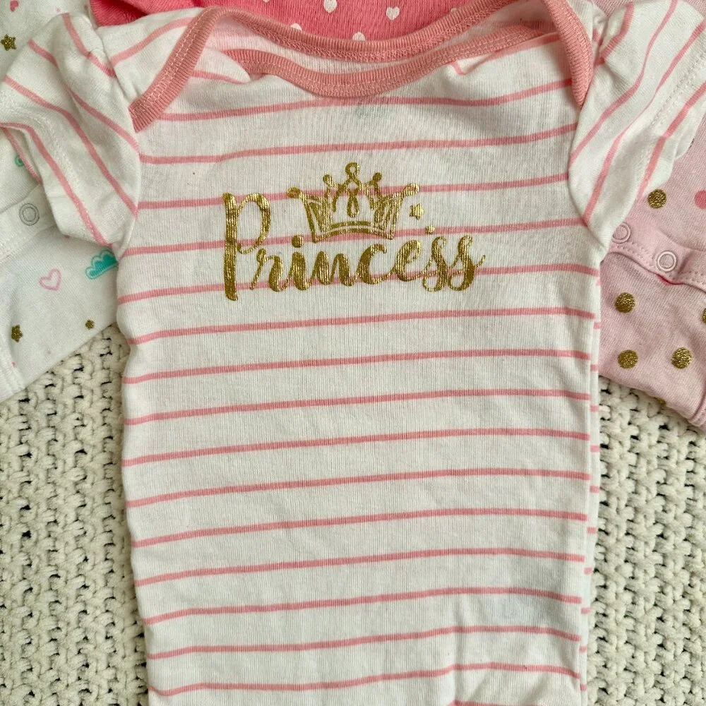 (4) Baby Girl Onesie Bodysuit Bundle Pink Princess Castles Size 3-6 Months